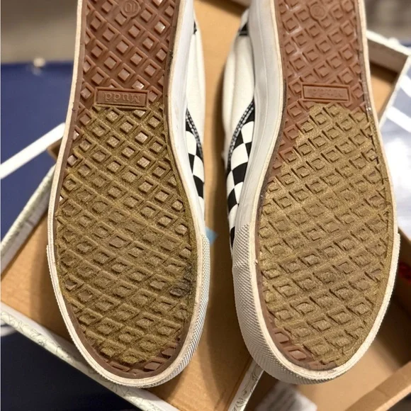 Mudd Black and White Checkered Slip-On Shoes - Picture 4 of 4